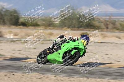 media/Nov-16-2025-Race Pace (Sun) [[8c5fa54630]]/Verified Riders/7-Turn 4 (1155am)/